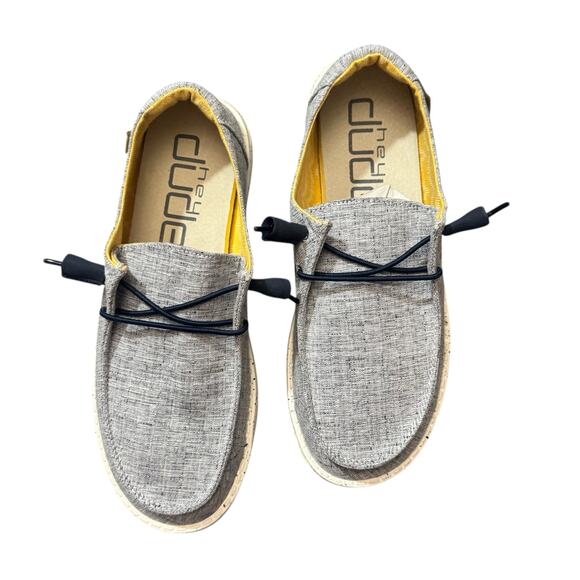 B2. Hey Dude Women's Wendy Chambray Lace-Up Loafer Size 7 - Picture 3 of 12